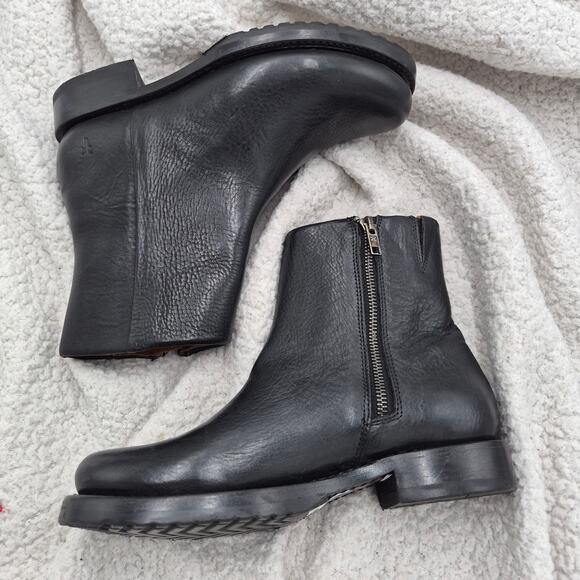 NEW Frye women's Veronica Inside Zip Ankle Boot Black leather size 6 - Picture 5 of 8